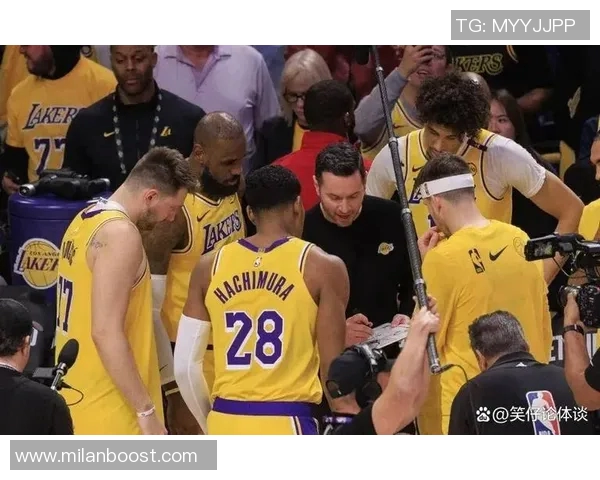 雷迪克点评黄蜂对湖人表现出色强调低位防守问题亟待解决